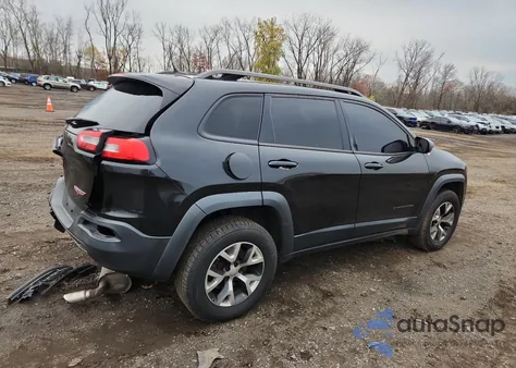 2014 Jeep Cherokee Trailhawk z USA, uszkodzony, nr VIN 1C4PJMBS1EW310163